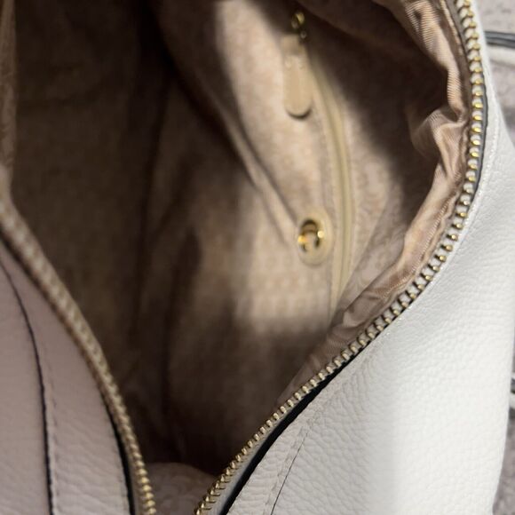 Charming Charlie White Faux Leather Satchel Purse Black Piping NWOT - Picture 6 of 9